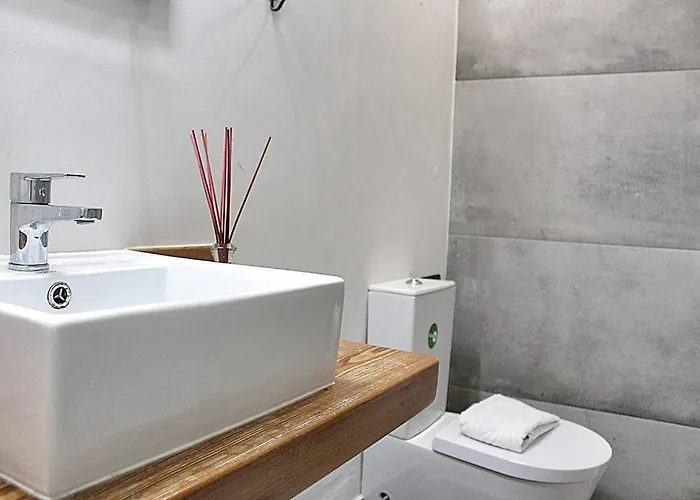 Art Quarter Center * Порту